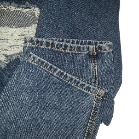 Pretty Little Thing Mom High Rise Jeans Sz 10 Dark Wash Distressed Ripped Denim - Picture 7 of 12